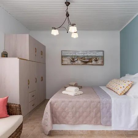 Christina's 2 Bedroom Villa, Kefalonia Vila *