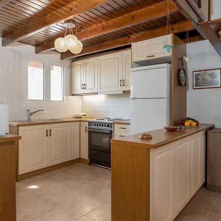 Christina's 2 Bedroom Villa, Kefalonia Vila *