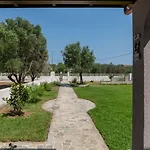 Christina's 2 Bedroom Villa, Kefalonia Svoronata