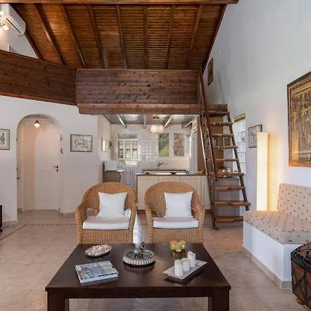 Christina's 2 Bedroom Villa, Kefalonia Villa *