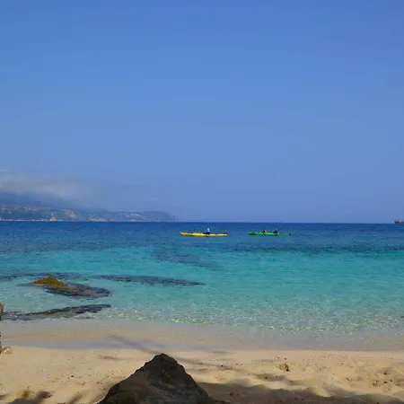 Christina's 2 Bedroom Villa, Kefalonia Svoronata